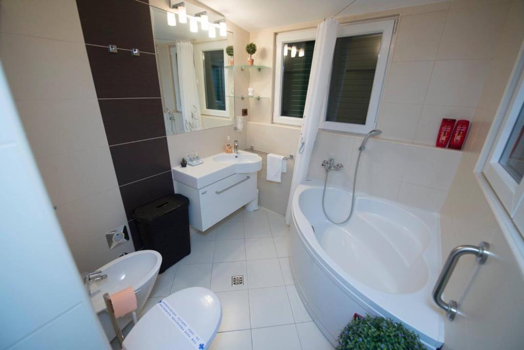 Central Luxury Apartment Xenia Split Eksteriør billede